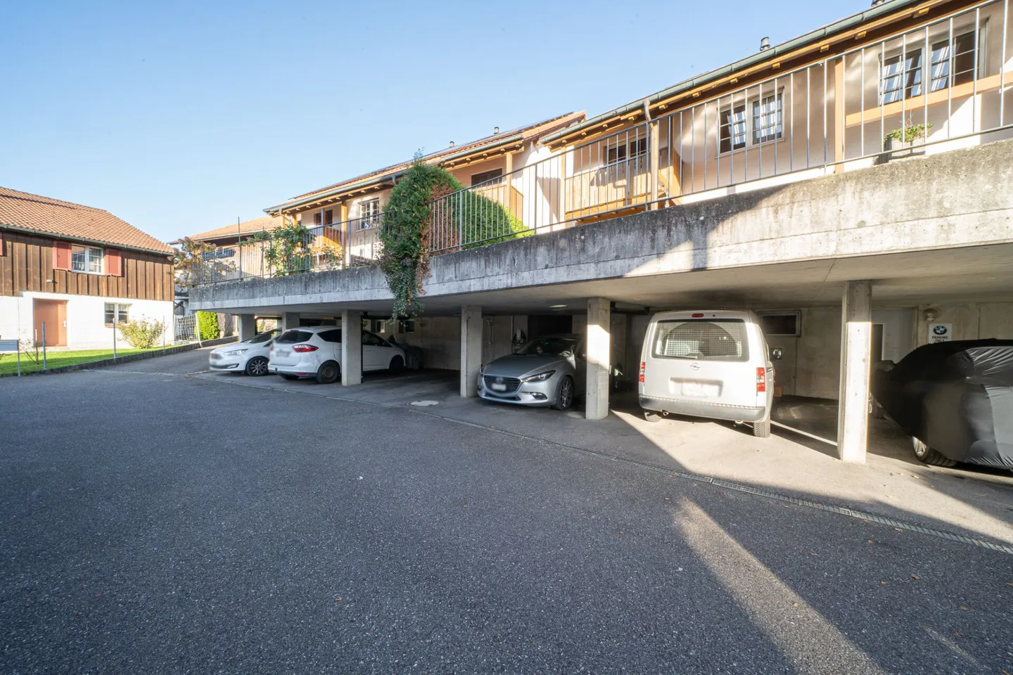 Charming semi-detached single-family house in Wil AG - Photo 12 of 12