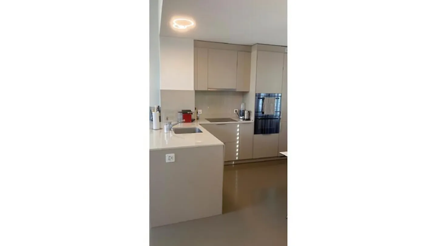 Moderne Maisonettewohnung in Zürich - Foto 3 von 8