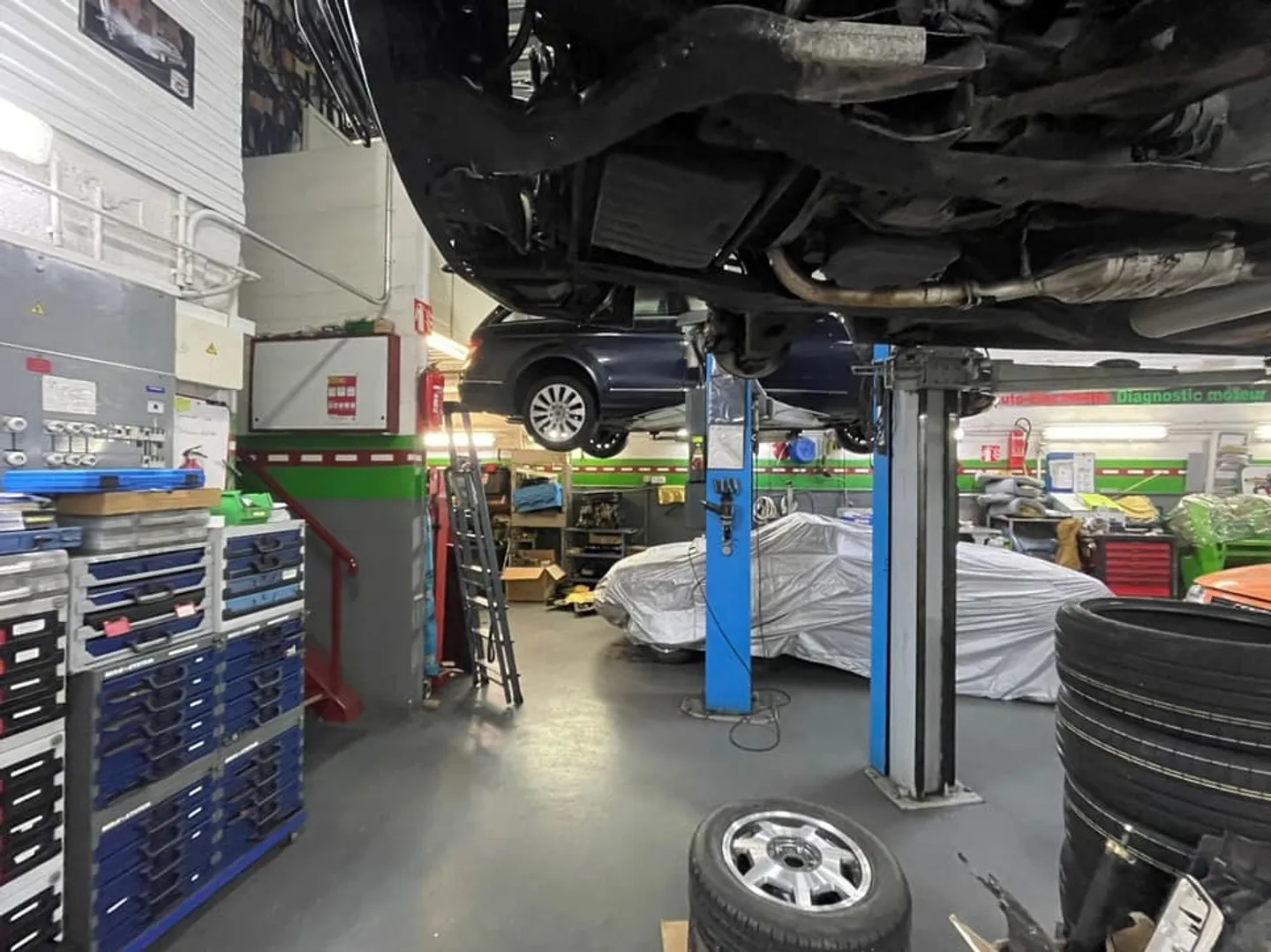 Rare opportunity in Aclens Mechanical and Bodywork Garage - Photo 3 of 6