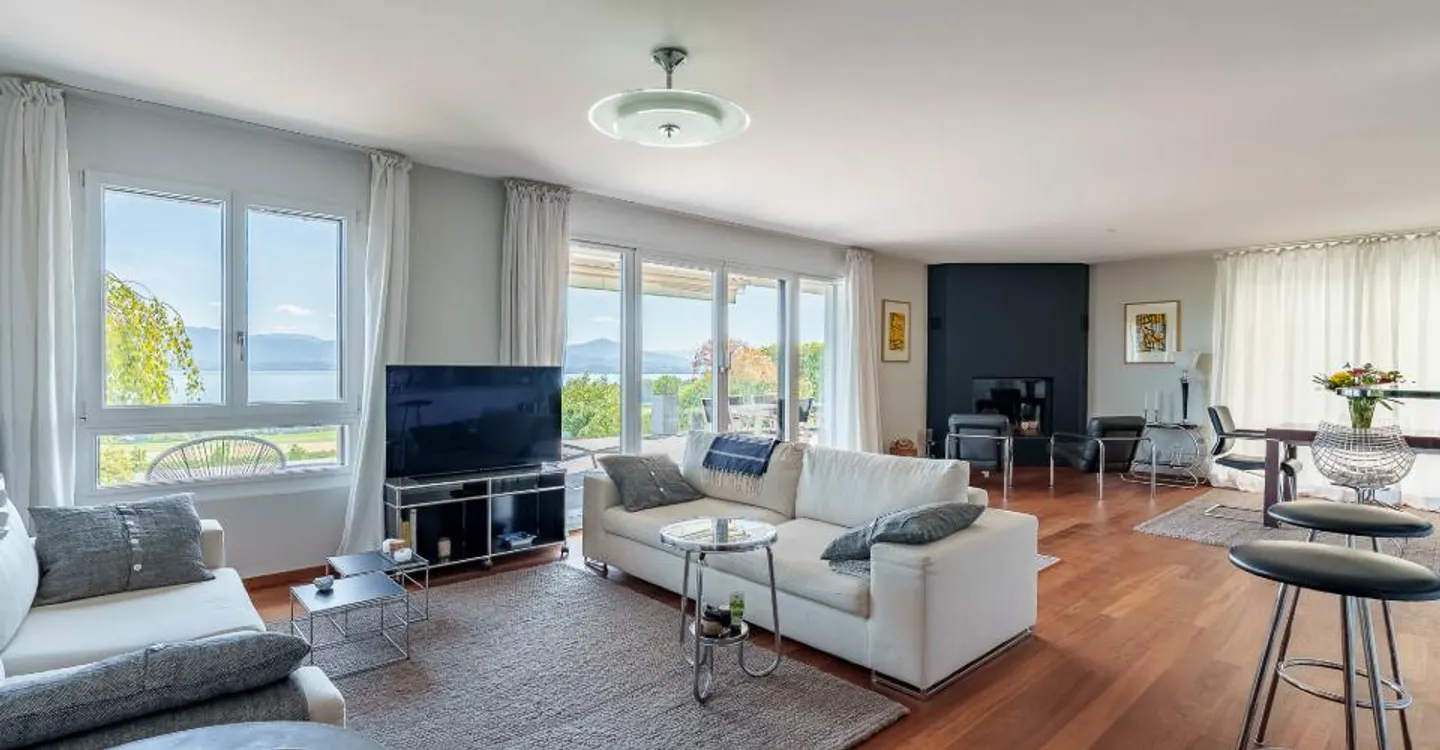 Bursinel - 3.5-room apartment with panoramic view of the lake and the Alps - Photo 4 of 10
