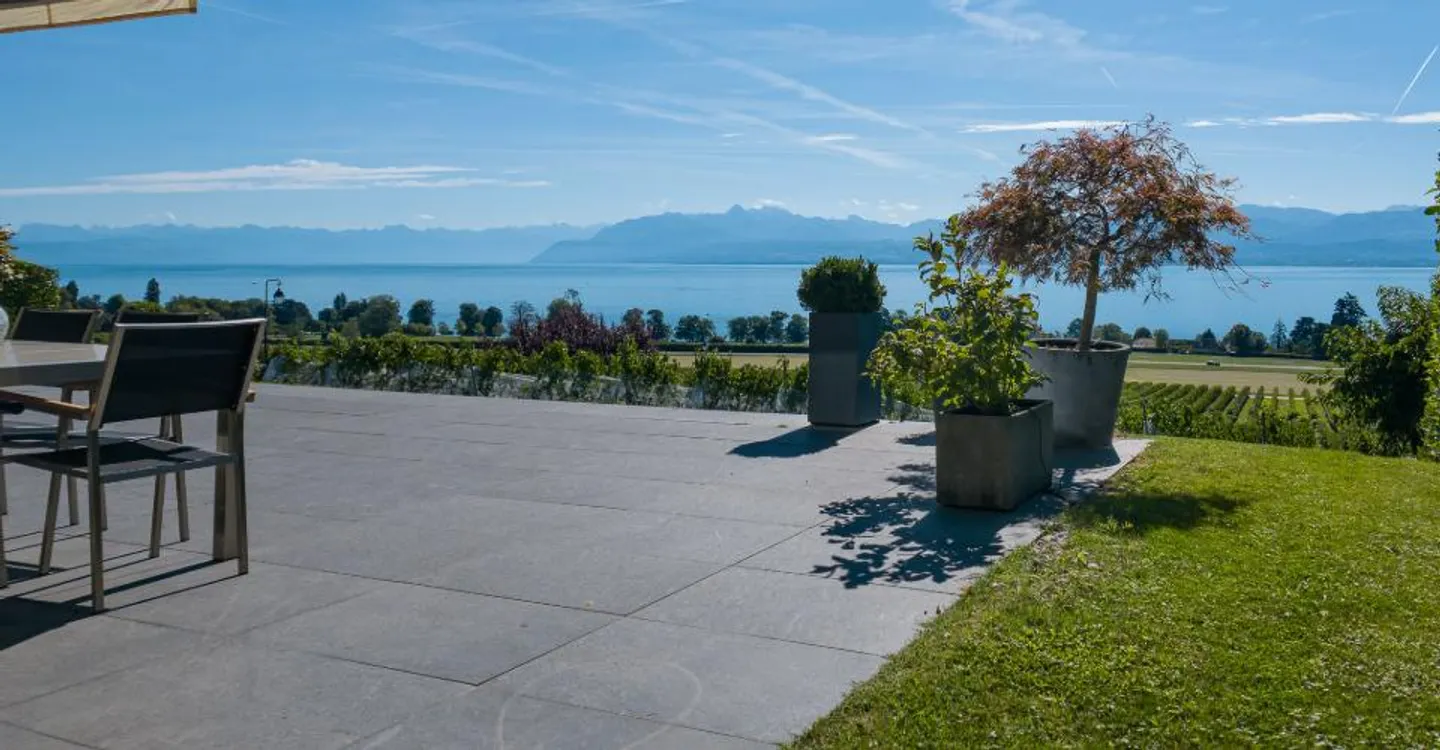 Bursinel - 3.5-room apartment with panoramic view of the lake and the Alps - Photo 5 of 10