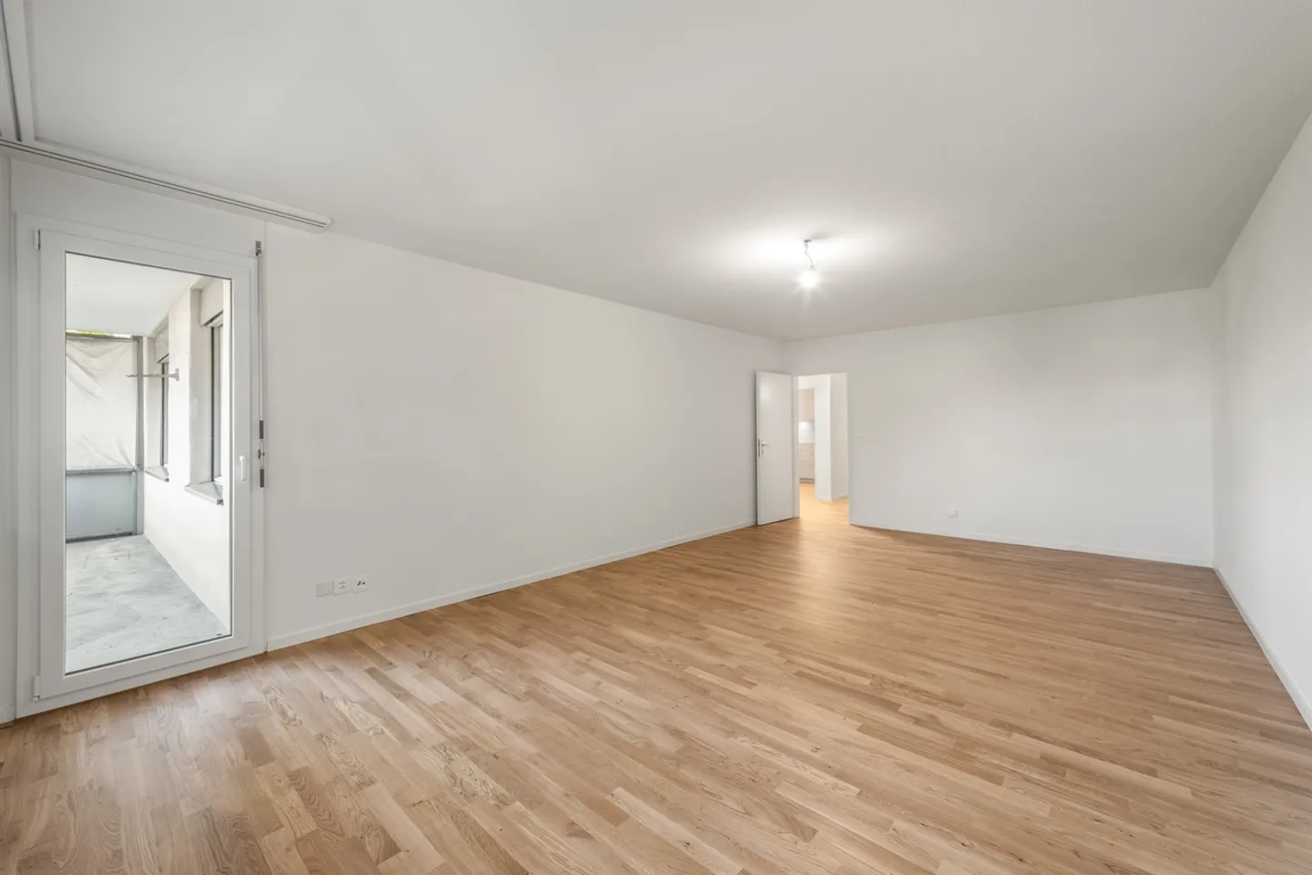 Grosszügige Wohnung an ruhiger und grüner Lage in Herblingen - Foto 2 von 12