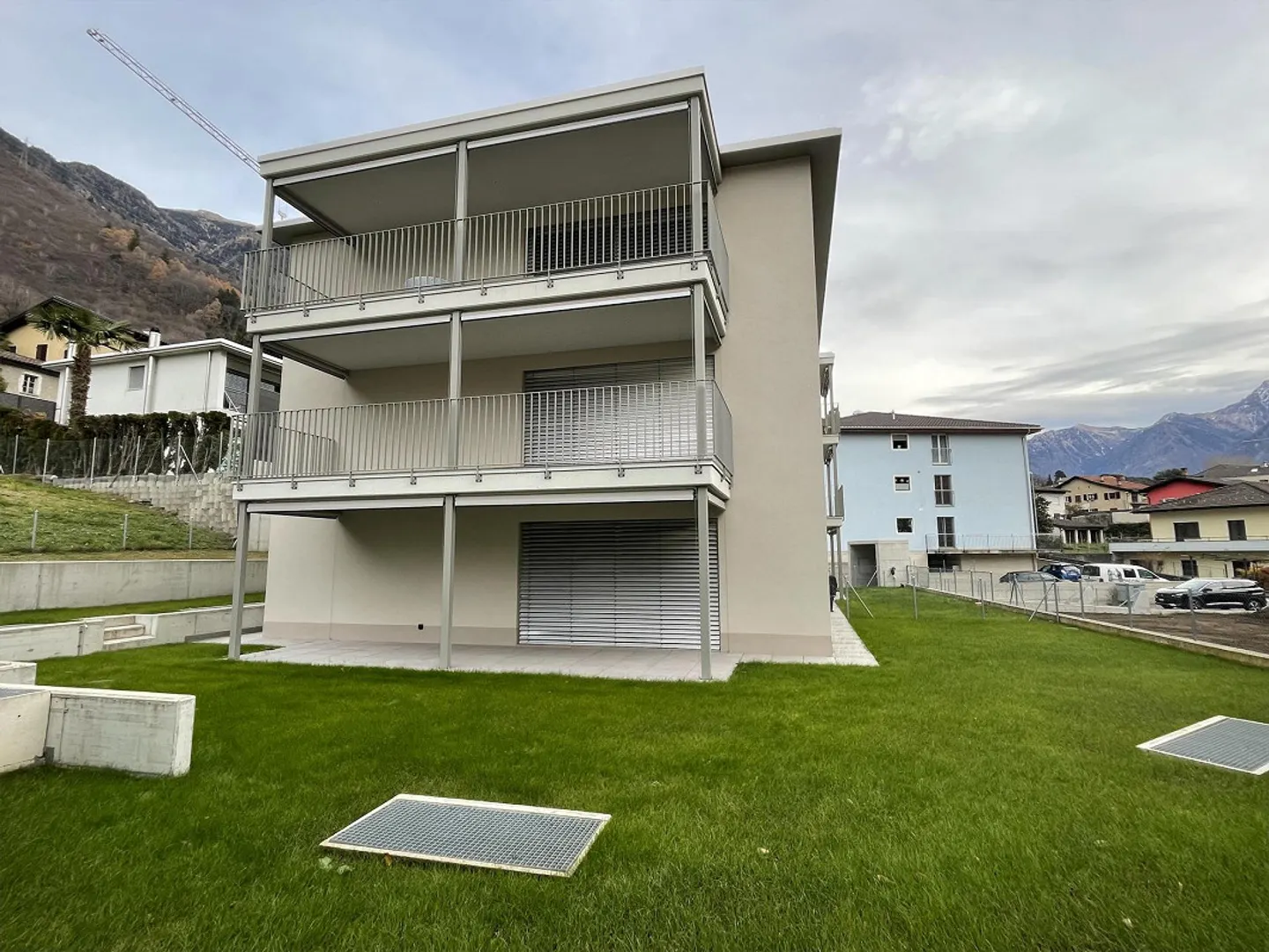 NOUVEAU APPARTEMENT DE 3.5 PIÈCES PRÊT À ÊTRE LIVRÉ AVEC JARDIN PRIVÉ ! - Photo 1 sur 5