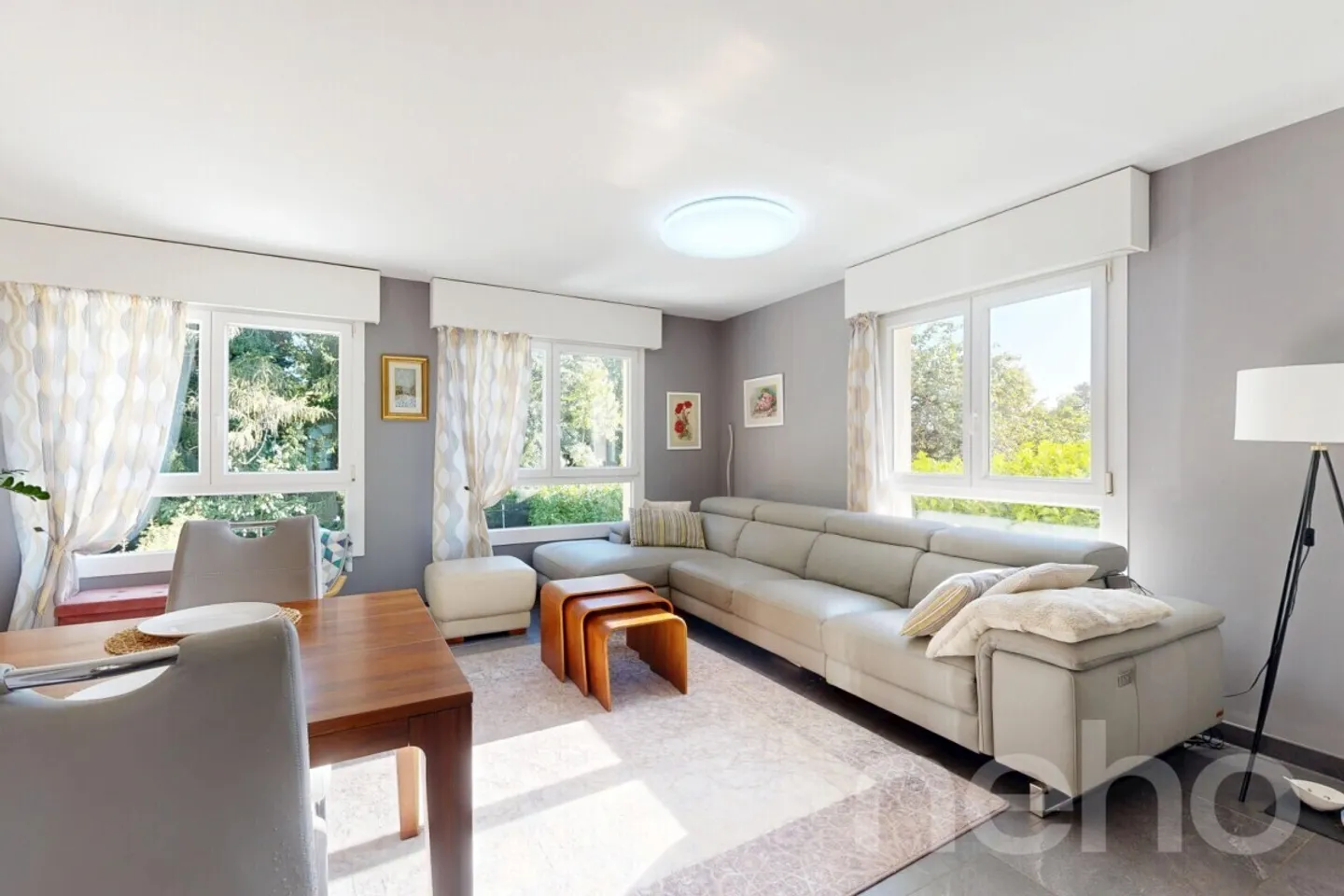 Stunning semi-detached house with breathtaking views of the forest - Photo 5 of 12