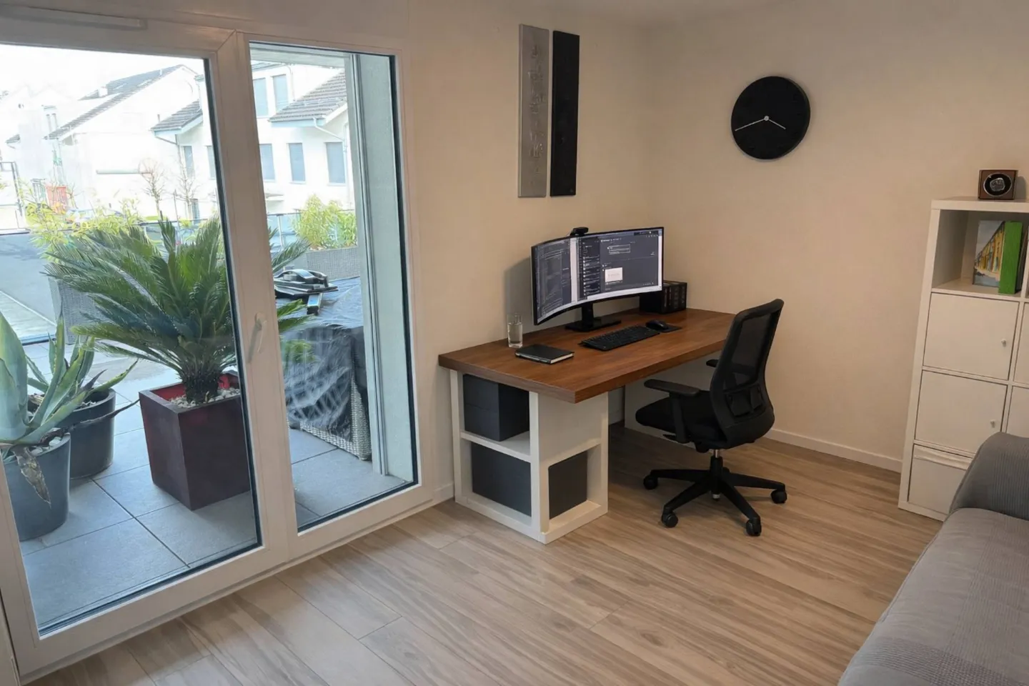 Appartement spacieux avec terrasse - Photo 2 sur 3