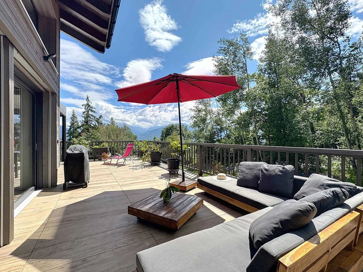 Exceptional chalet on 3 levels with indoor pool/wellness area - Photo 6 of 13