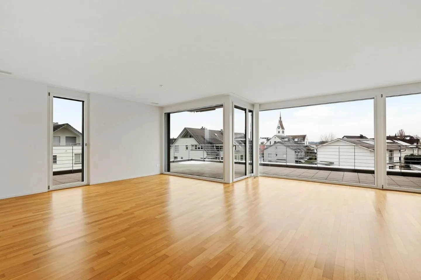 Modern penthouse apartment with beautiful view! - Photo 1 of 9