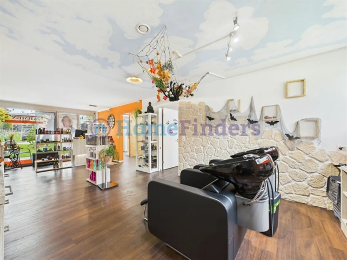 OPPORTUNITÉ UNIQUE AVEC UNE CLIENTÈLE DANS UN EMPLACEMENT CENTRAL ! - Photo 5 sur 8