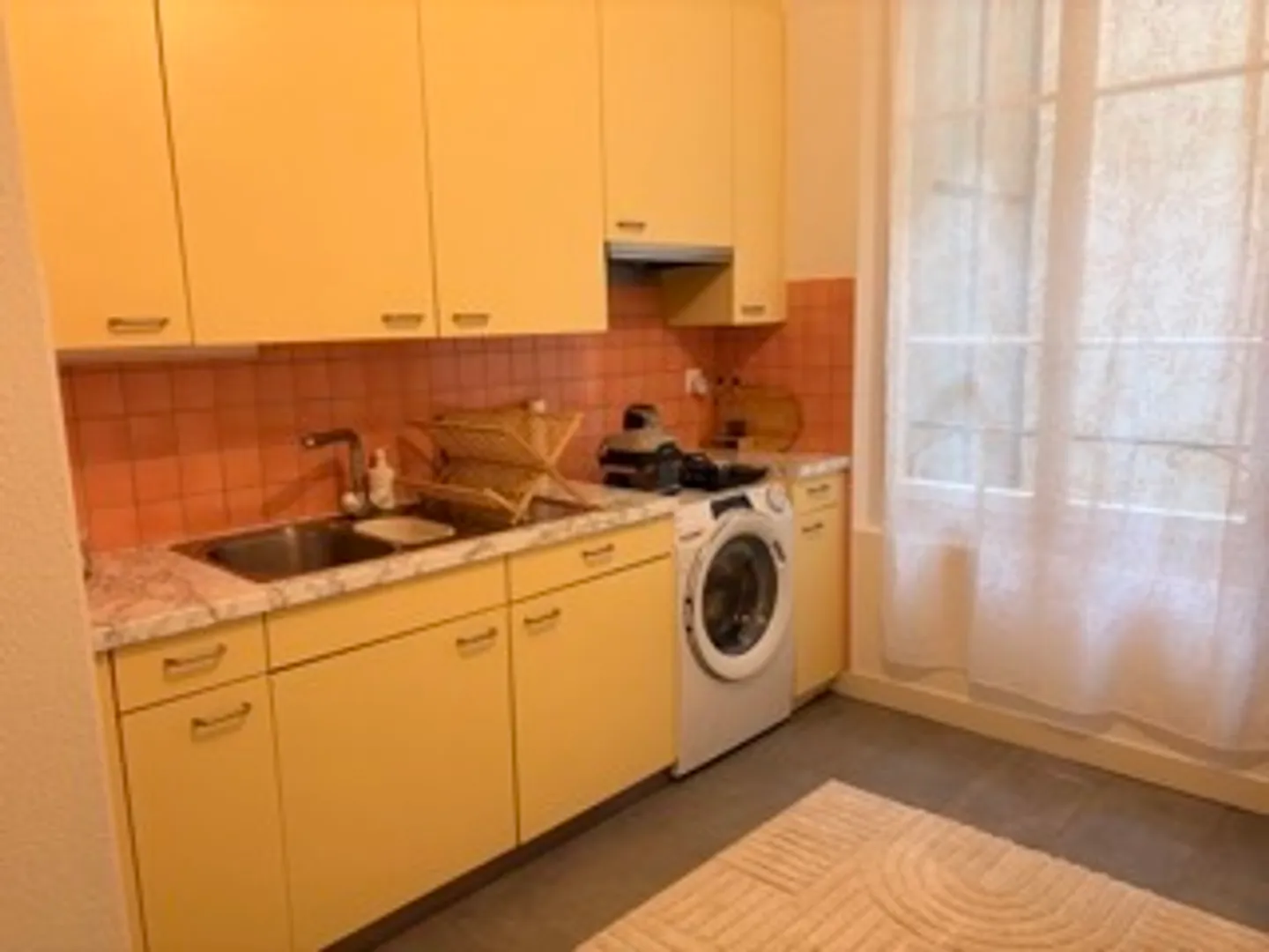 3-ZIMMER-WOHNUNG IN GENF - ZENTRUM, MÖBLIERT, BEFRISTET - Foto 6 von 8