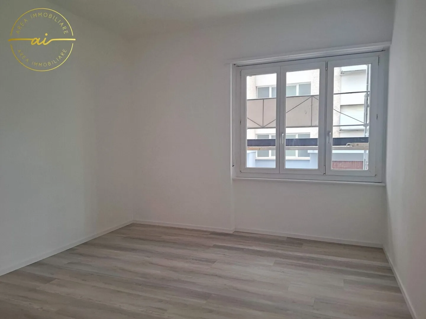 3.5-ROOM APARTMENT IN THE PALAPENZ AREA IN CHIASSO - Photo 5 of 7