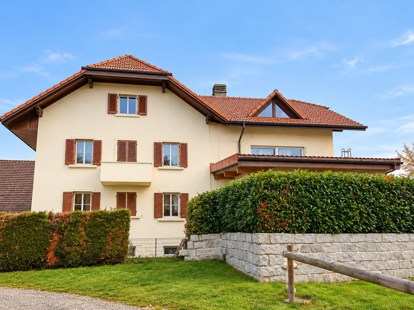 Appartement spacieux avec balcon - Photo 5 sur 6