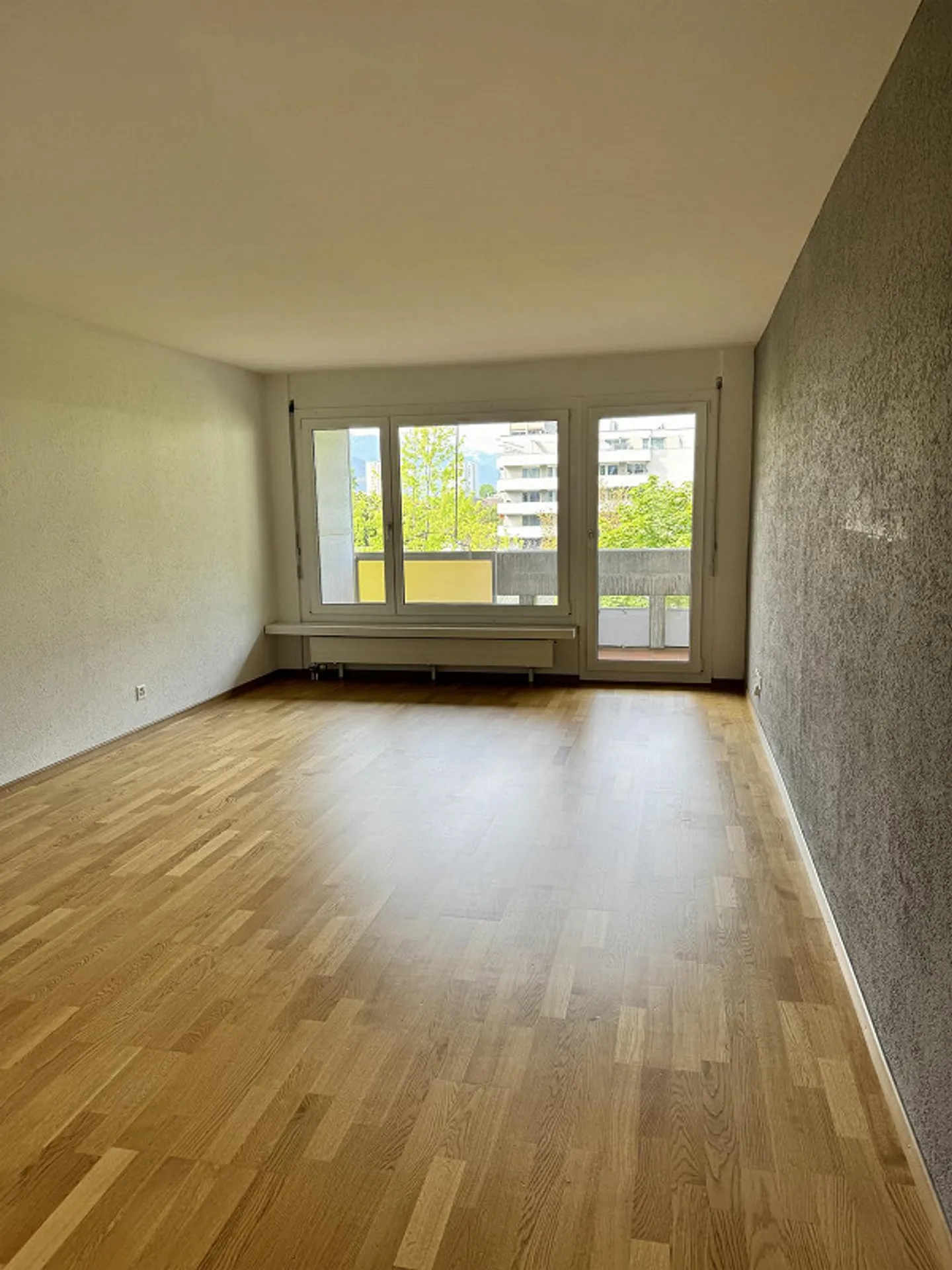 Belle appartement de 3 1/2 pièces 5ème étage - Photo 3 sur 10