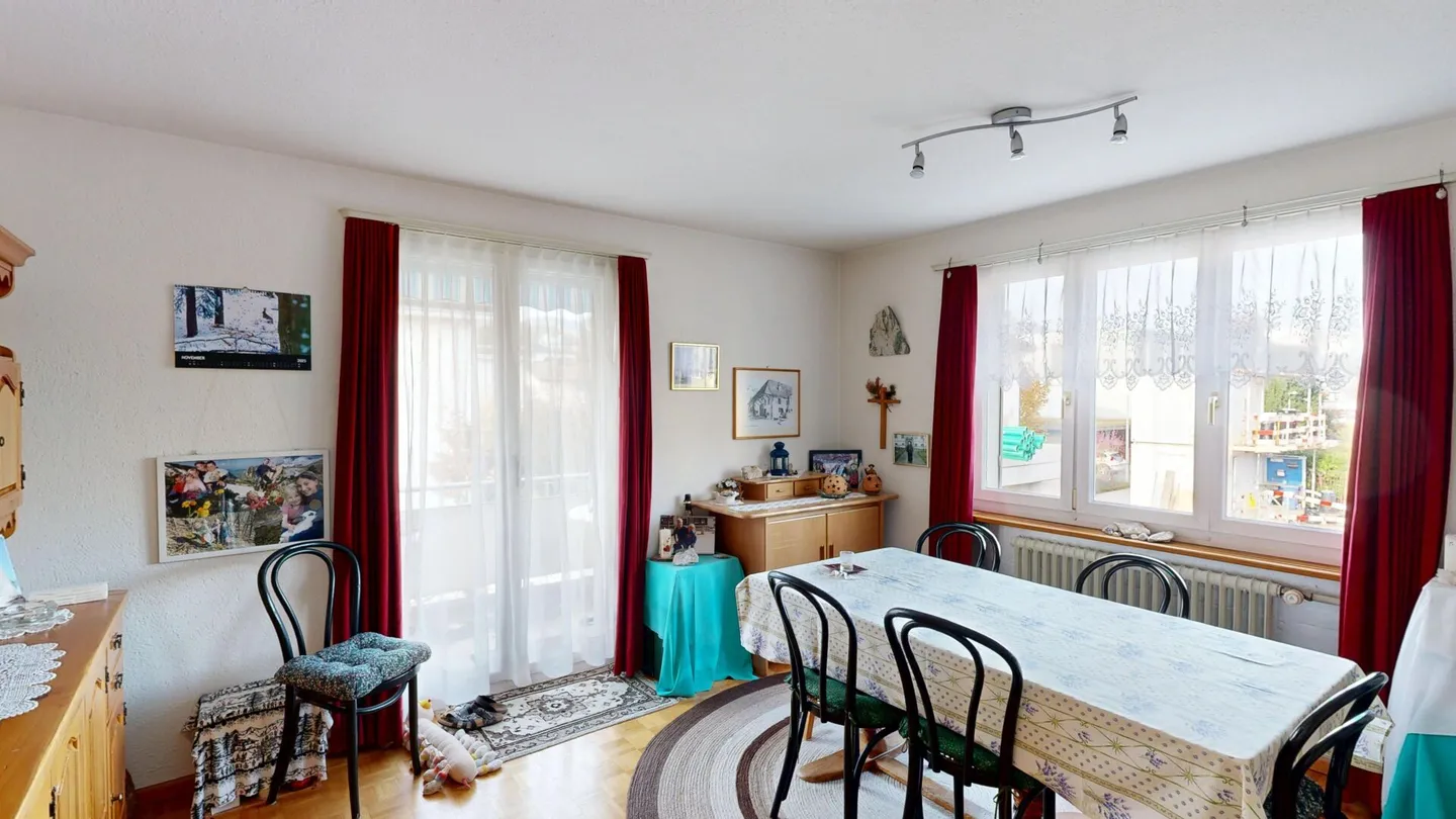 2-family house with potential in an attractive location in Wettingen - Photo 8 of 16