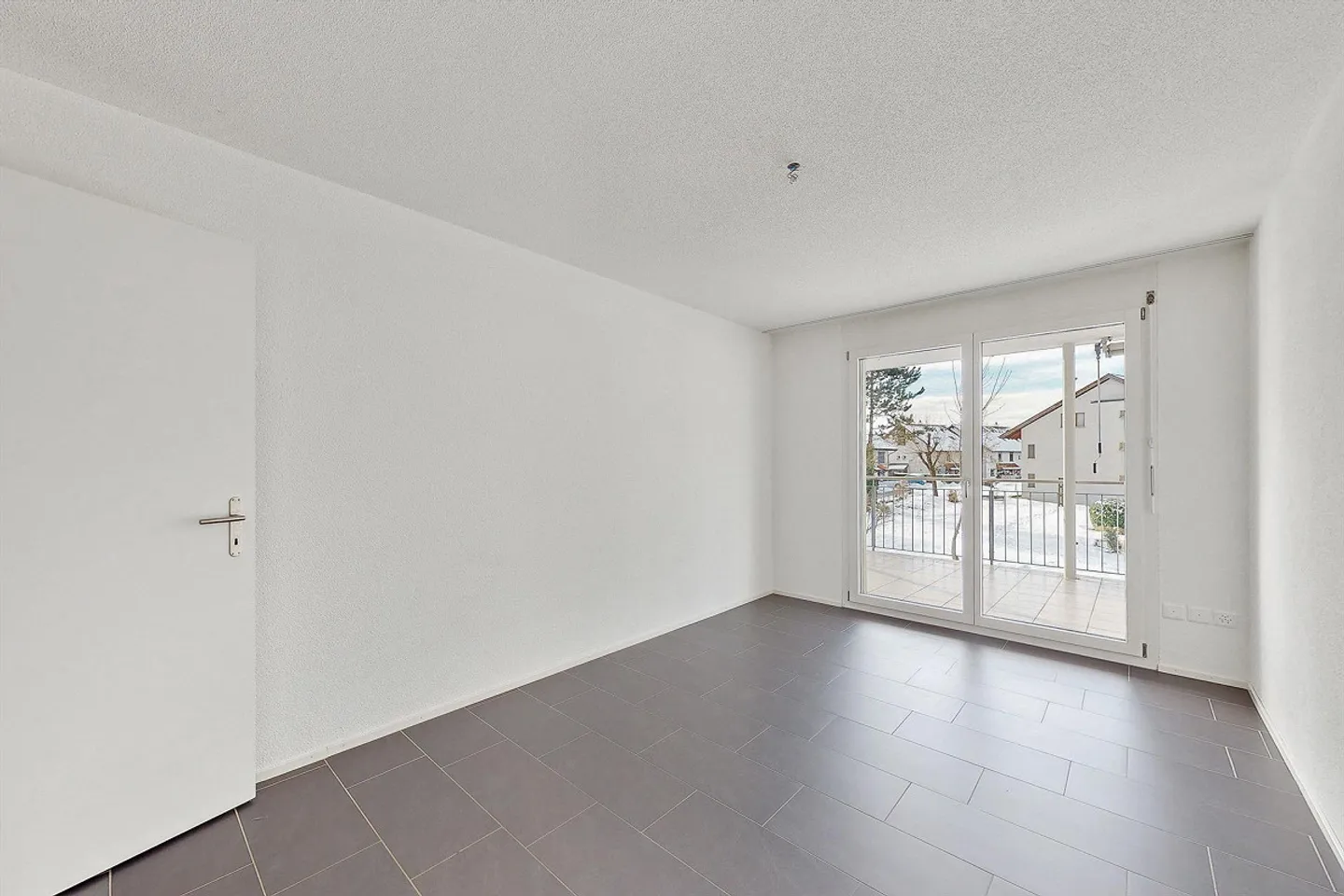 The Path to Your Happiness - Spacious Family Apartment! - Photo 10 of 12