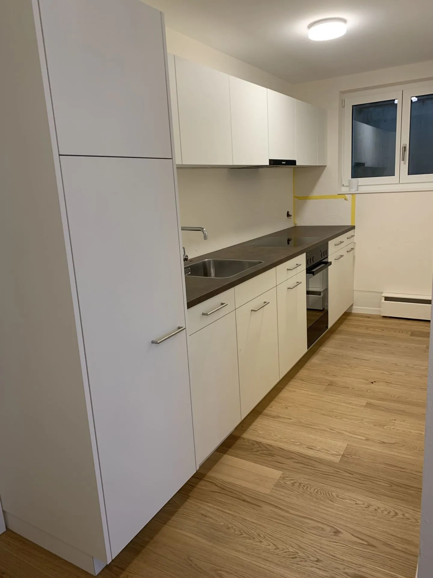 Newly built 2-room apartment in elevated location - Photo 3 of 9