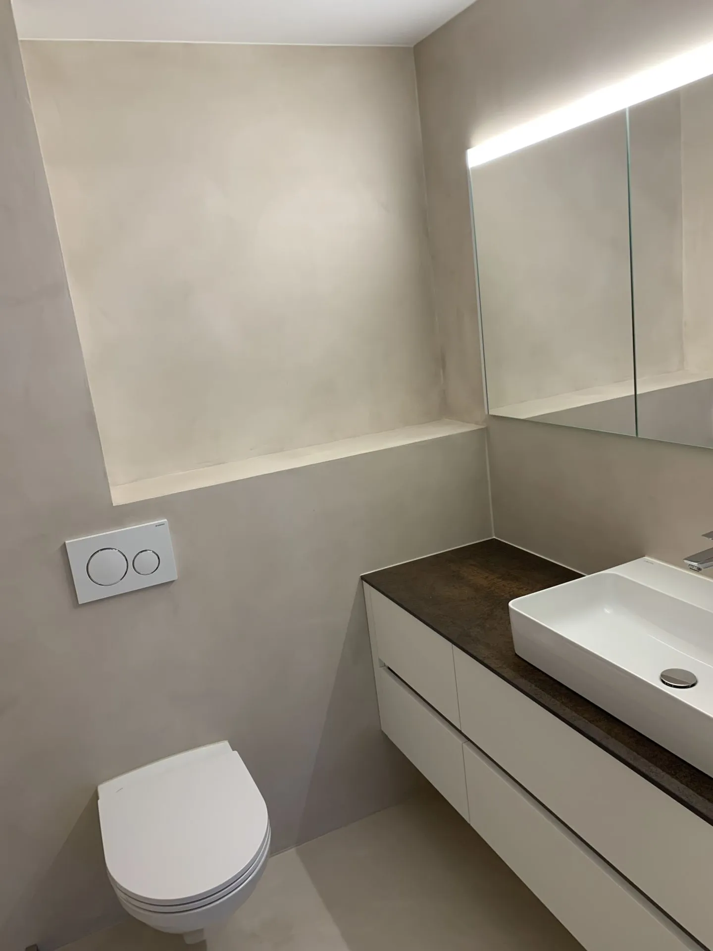 Newly built 2-room apartment in elevated location - Photo 6 of 9