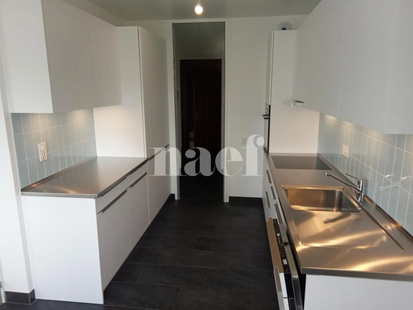 4-room apartment - Photo 1 of 8