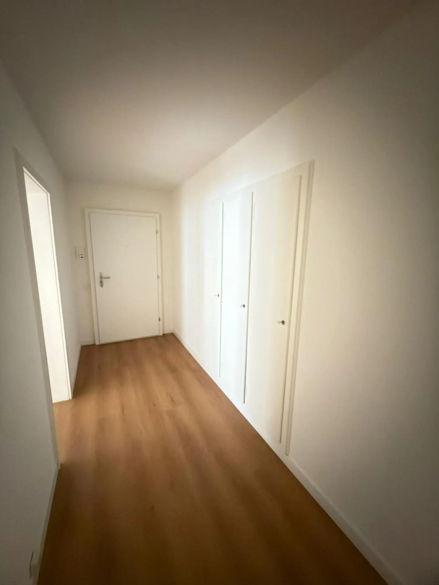 Incantevole appartamento cittadino con balcone di 4 stanze - Foto 10 di 12