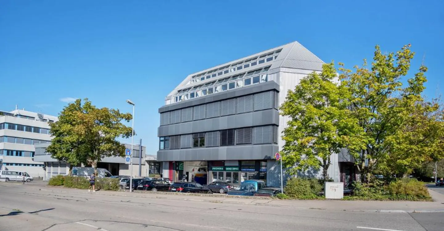 Attractive storage and commercial units directly in the industrial district - Photo 7 of 7