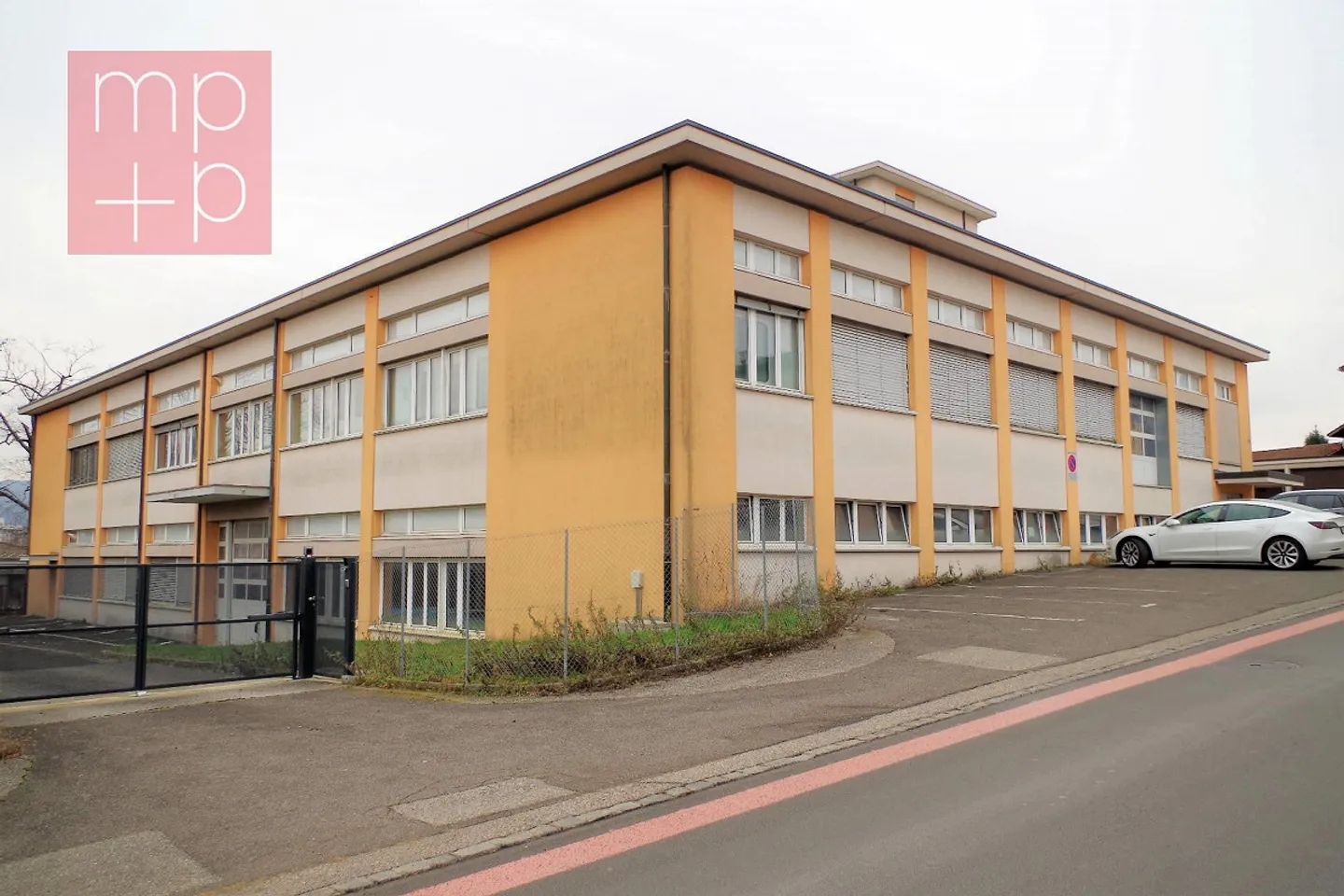 Industriegebäude in Novazzano - Foto 3 von 8