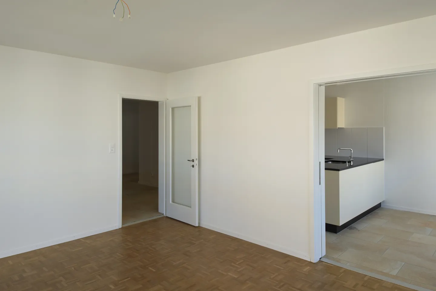 Bright 3.5-Room Apartment - Photo 4 of 8