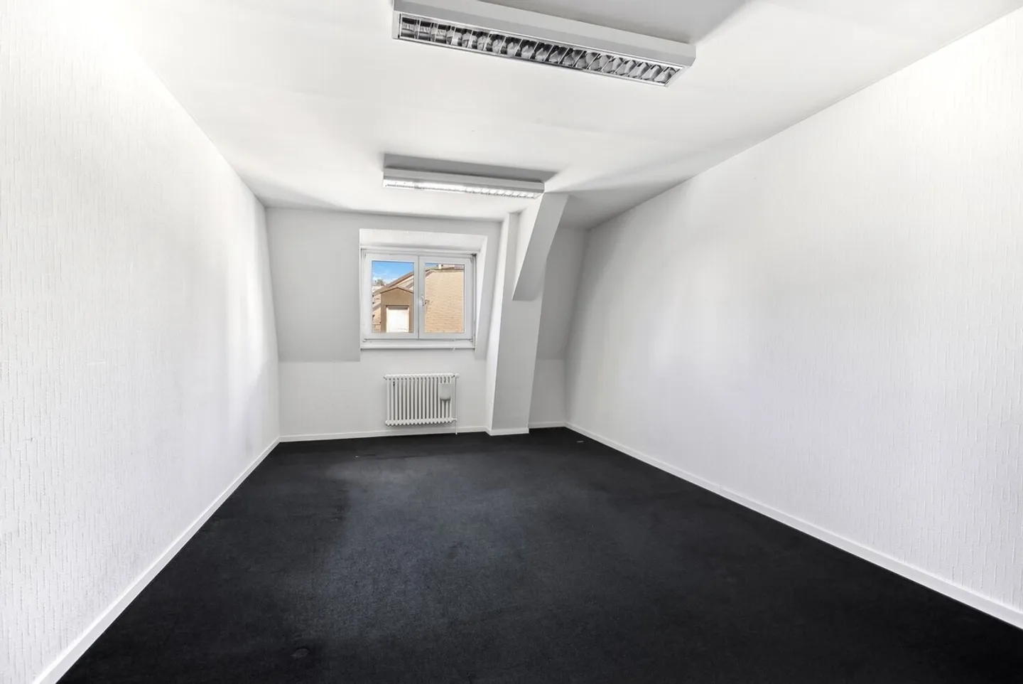 Ufficio luminoso di 120 m² Ideale per professioni mediche o paramediche - Foto 2 di 7