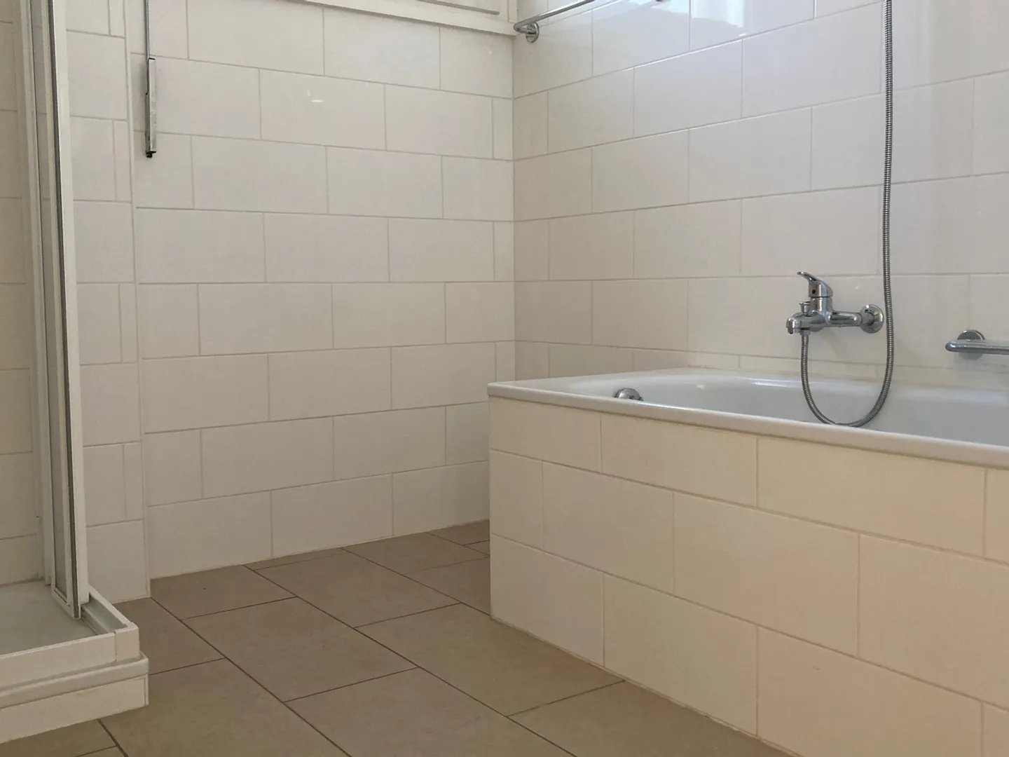 Appartamento spazioso con vista lago - Foto 9 di 10