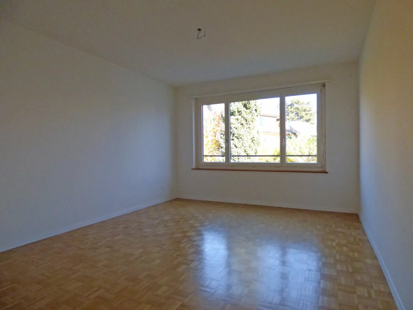 Bright 3.5-Room Apartment - Photo 7 of 8