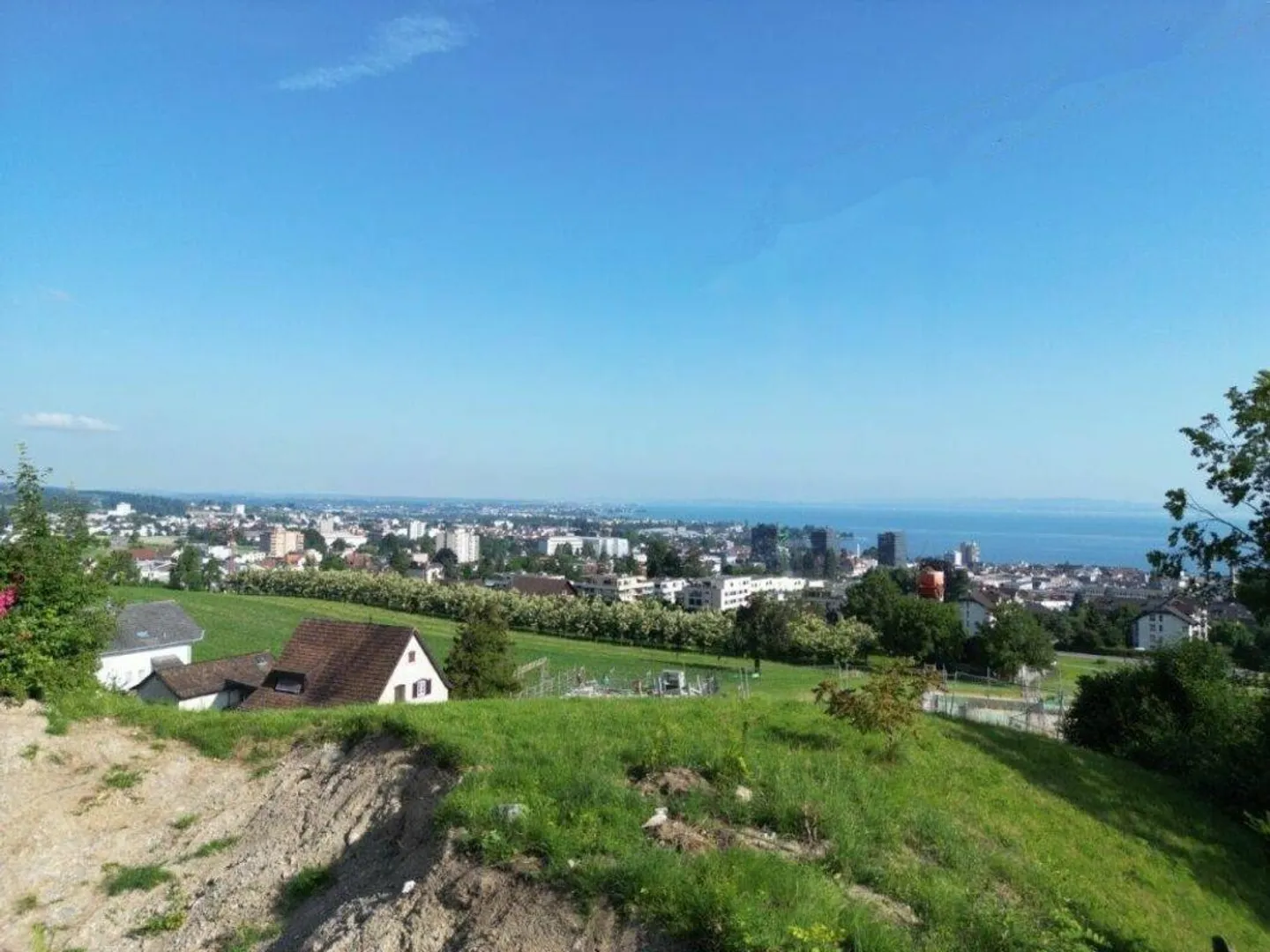 Exclusive building land in the green with unobstructed lake view. - Photo 3 of 9
