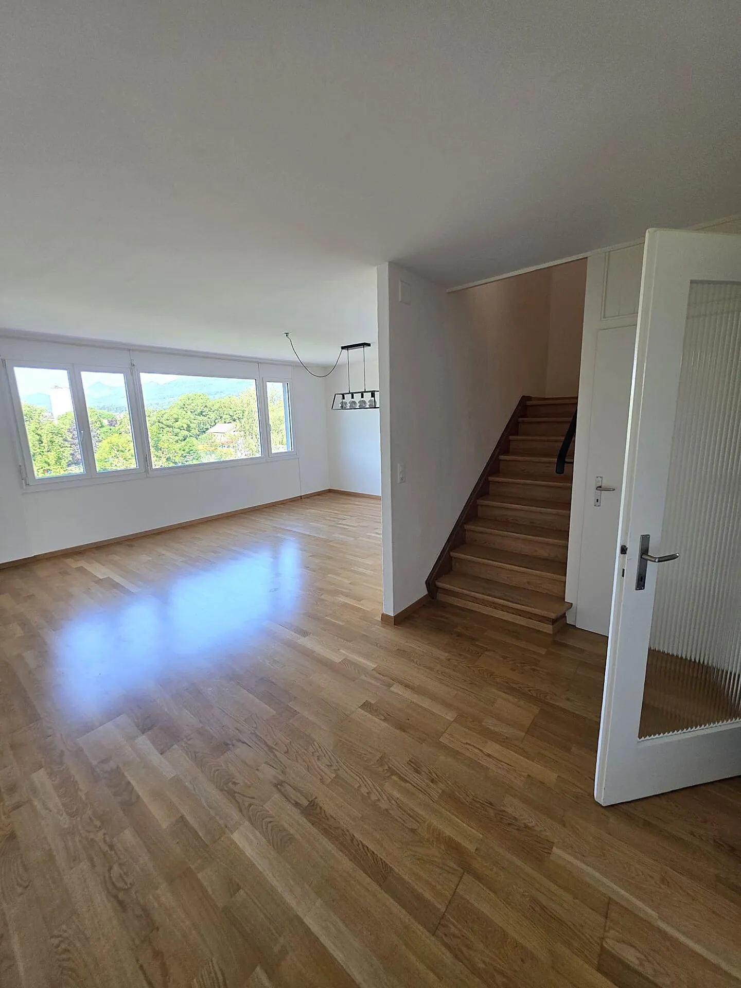 Geräumige 5.5-Zimmer-Wohnung - Foto 3 von 10