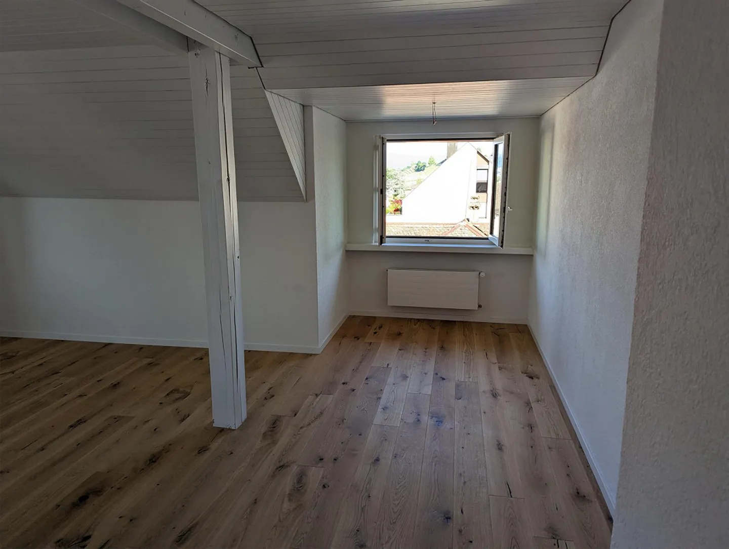 Moderne Wohnung im Zentrum von Meilen - Foto 1 von 8