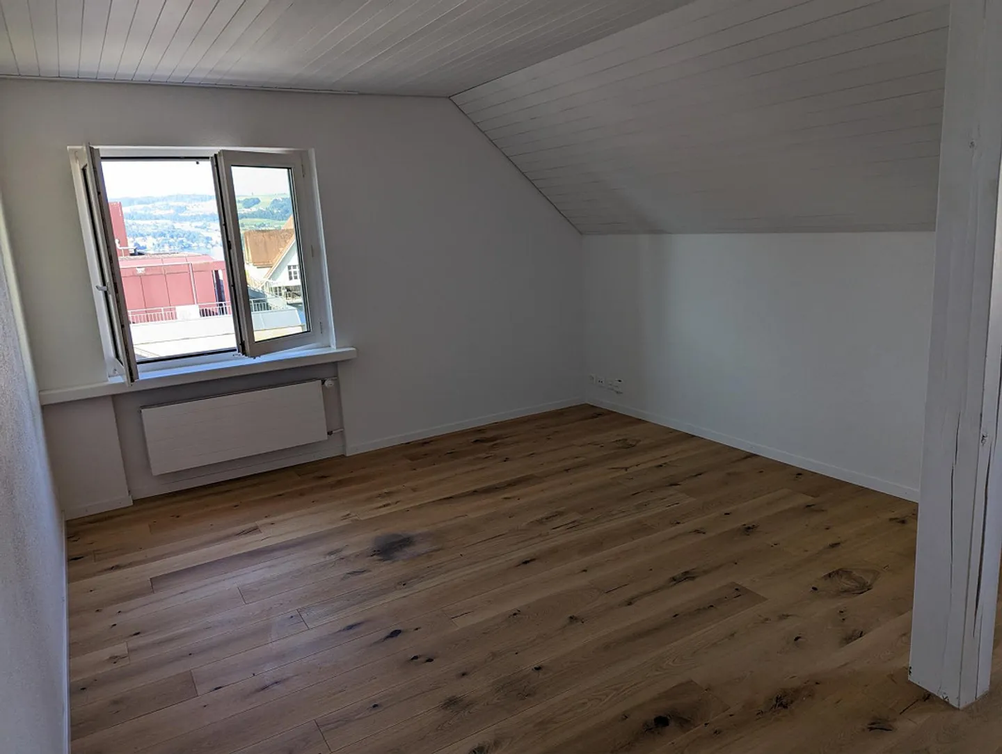 Moderne Wohnung im Zentrum von Meilen - Foto 2 von 8