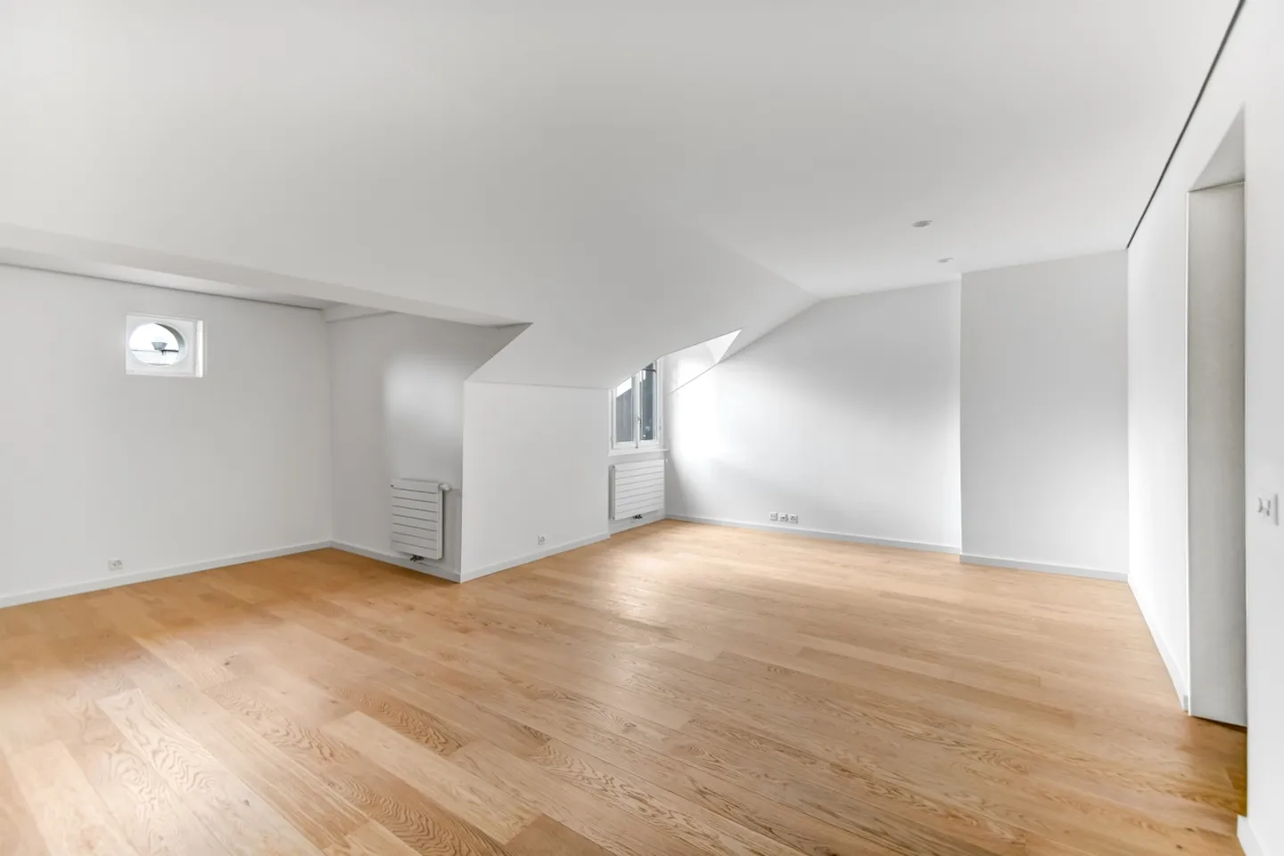 Sublime duplex apartment in the heart of the city! - Photo 6 of 7