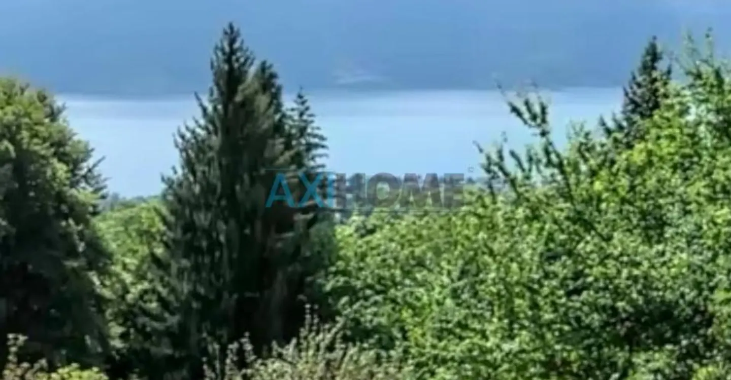 Parcelle à bâtir vue lac avec permis en force d'une villa individuelle - Photo 1 of 2