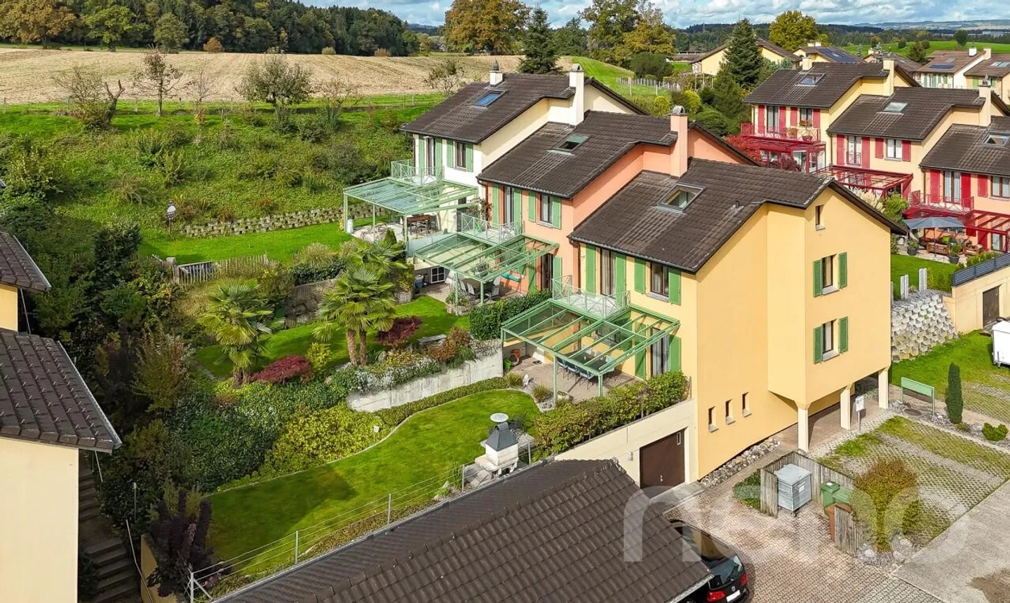 Maison de ville d'angle Emmenbrücke - Photo 3 sur 11