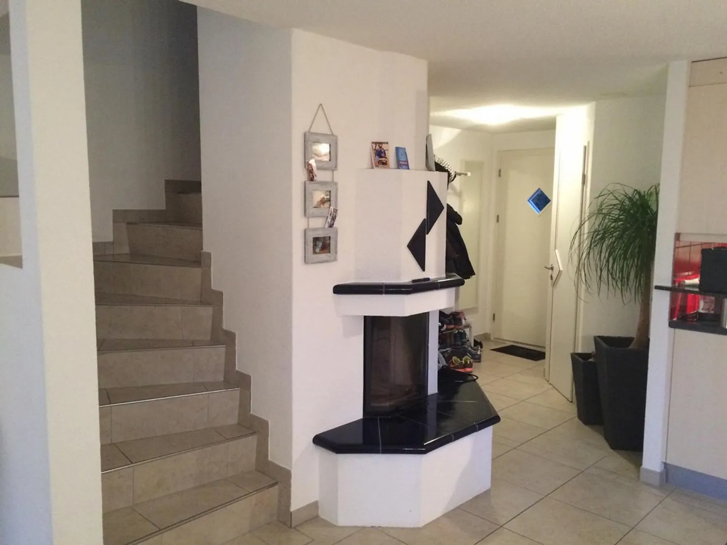 Schönes Doppeleinfamilienhaus mit Garten - Foto 4 von 5