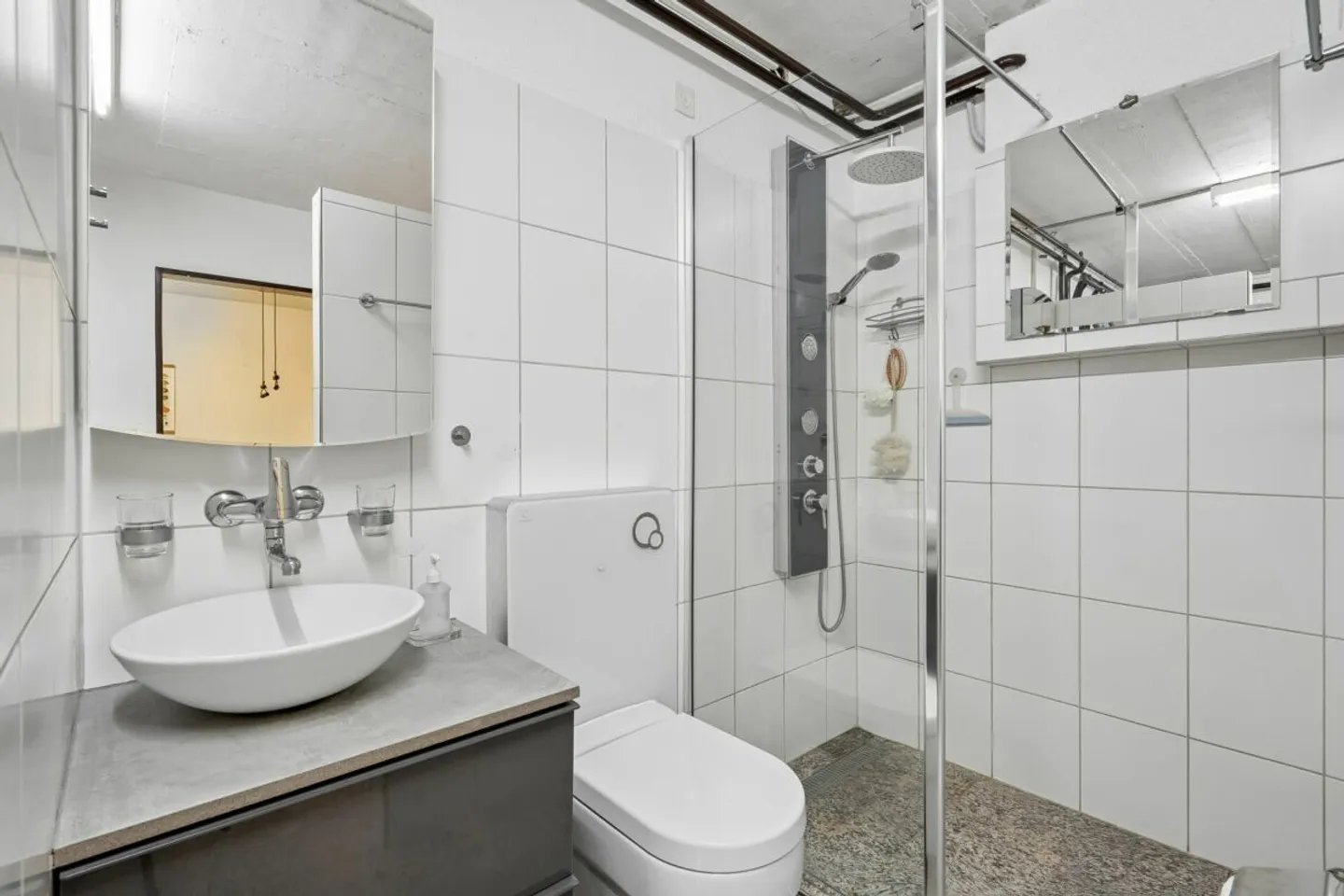 VUE LARGE - ESPACE DE VIE - APPARTEMENT INDÉPENDANT - Photo 10 sur 15