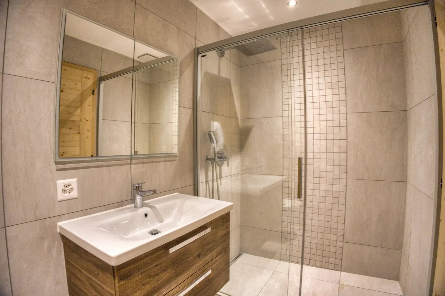 Luxury 3.5-room apartment with panoramic terrace - Photo 11 of 17