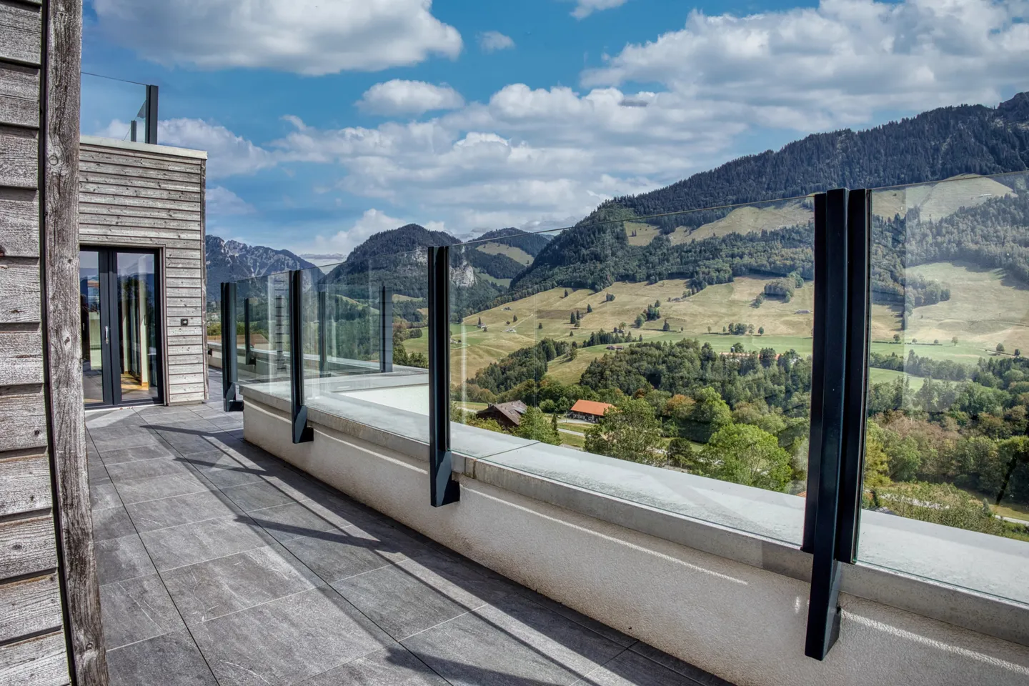 Luxury 3.5-room apartment with panoramic terrace - Photo 14 of 17