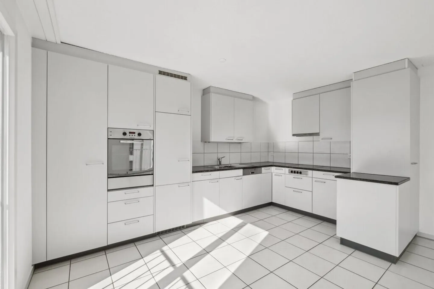 We are looking for you - Photo 7 of 11