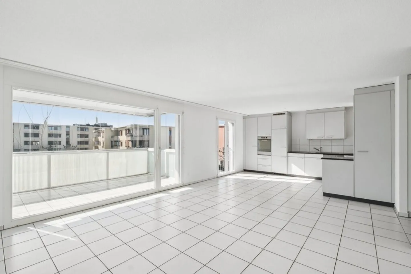 We are looking for you - Photo 2 of 11