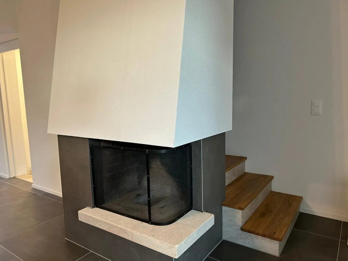 Charming 5.5-room terraced house in Zollikofen with garden and garage - Photo 5 of 20