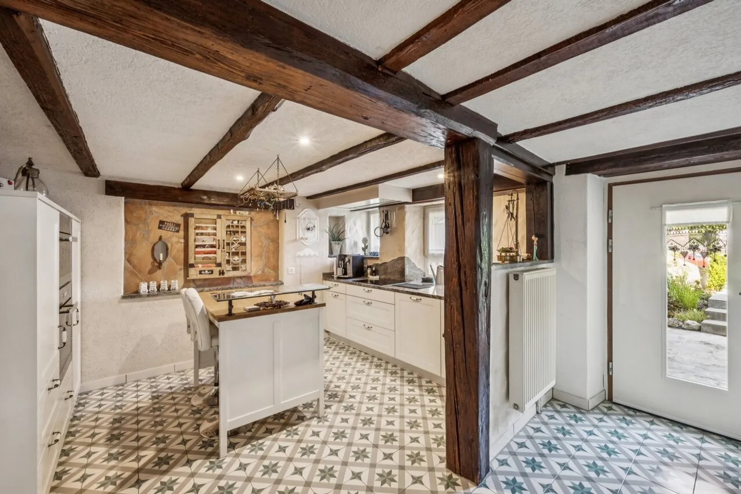 Well-maintained living experience with plenty of space and views - Photo 3 of 5