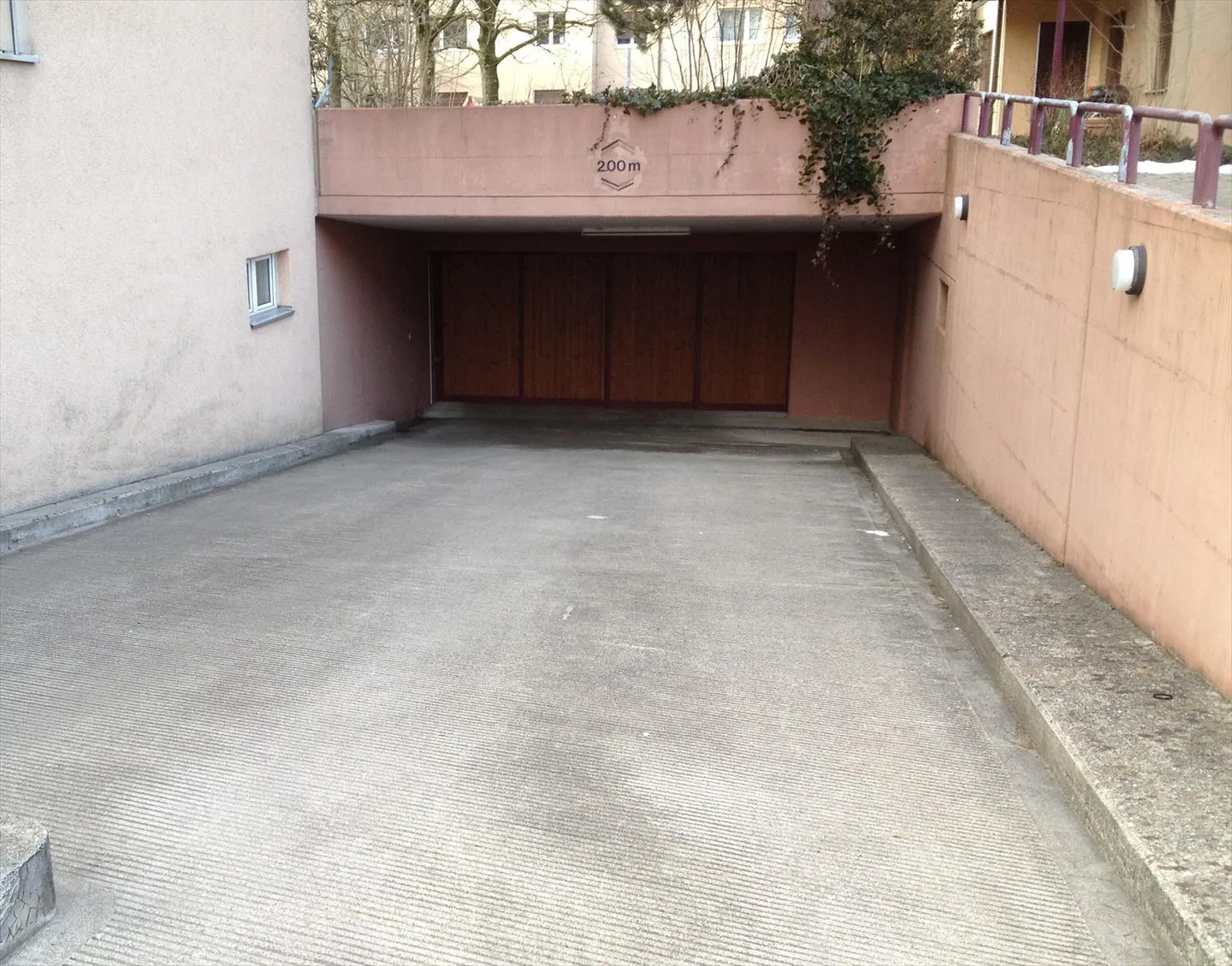 Posto auto nel garage sotterraneo - Hörnlistrasse 8, 8400 Winterthur - Foto 1 di 1