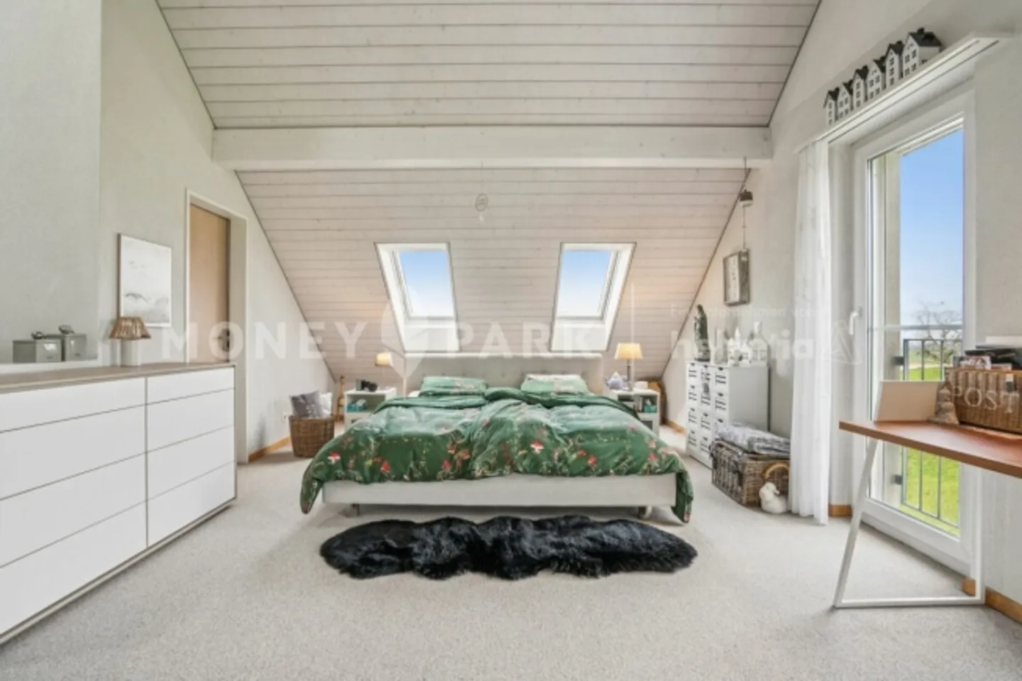 5.5-Room Semi-Detached House with a View of the Green - Photo 6 of 13