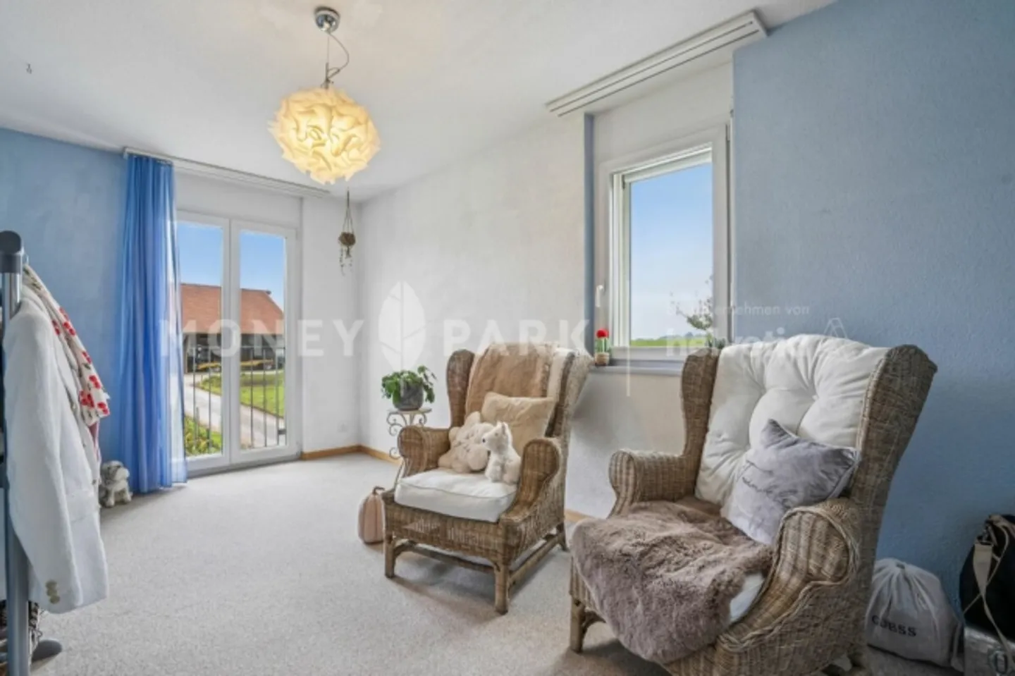 5.5-Room Semi-Detached House with a View of the Green - Photo 7 of 13