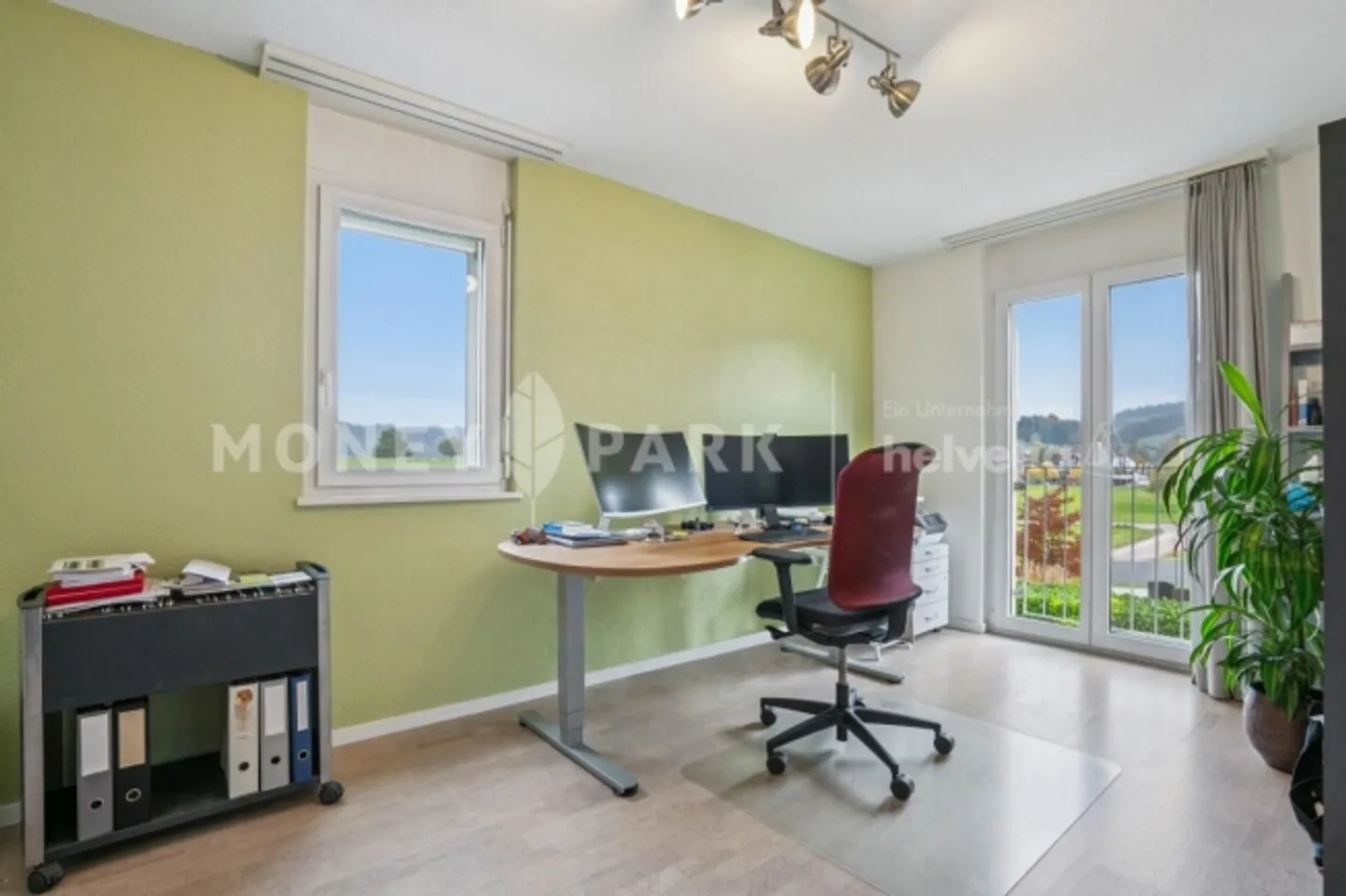 5.5-Room Semi-Detached House with a View of the Green - Photo 9 of 13