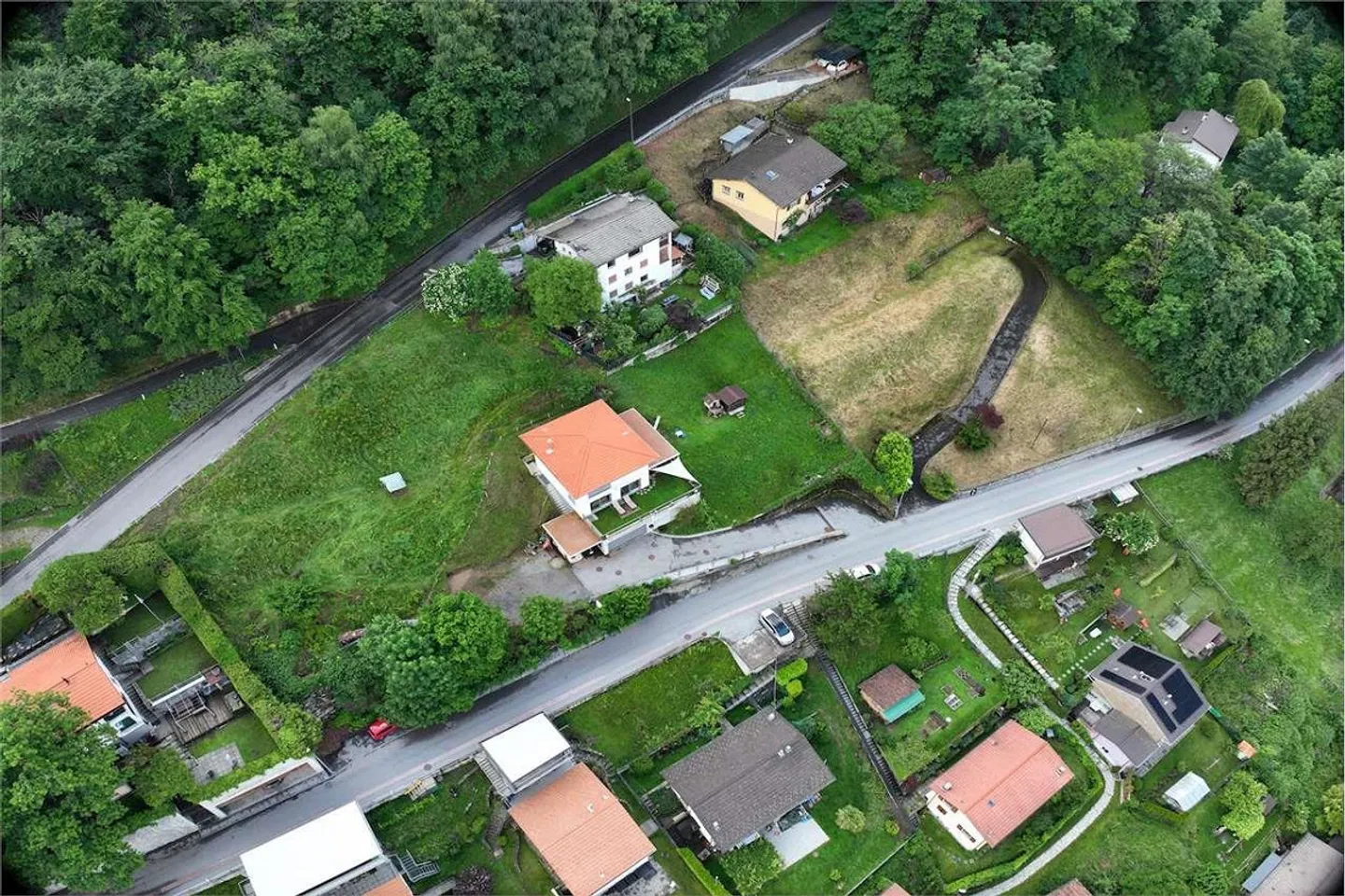 Terrain à bâtir à vendre à Lugano - Photo 2 sur 2