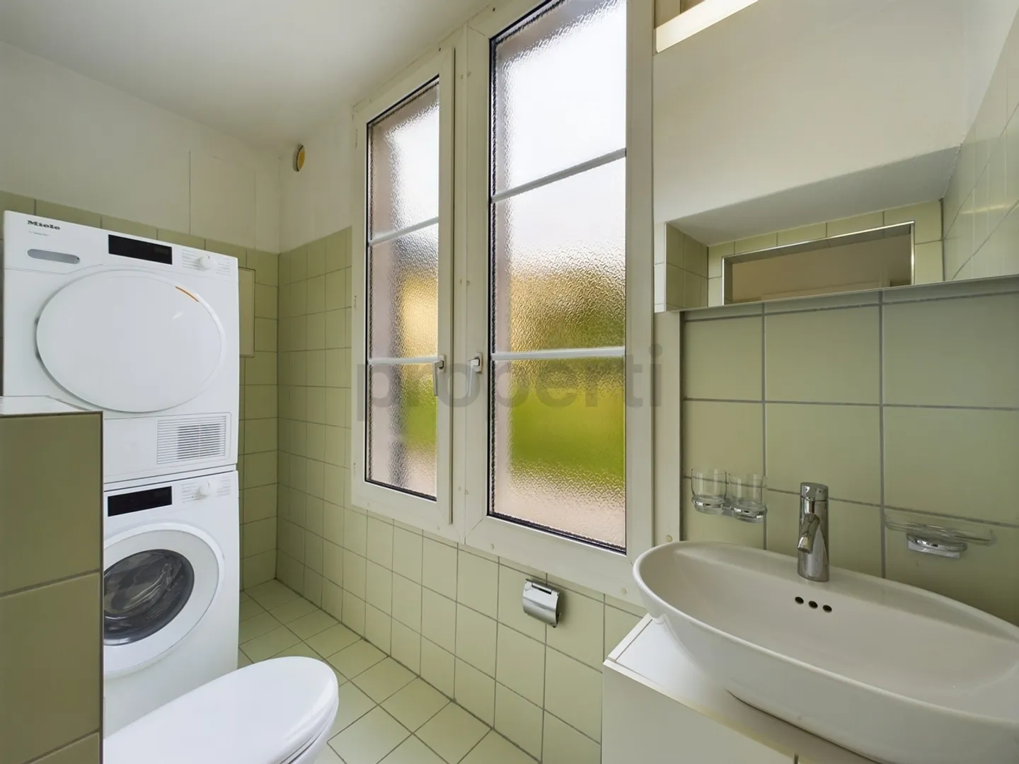 Aussergewöhnliche 4,5 Zimmer Wohnung mit modernem Flair - Foto 11 von 13