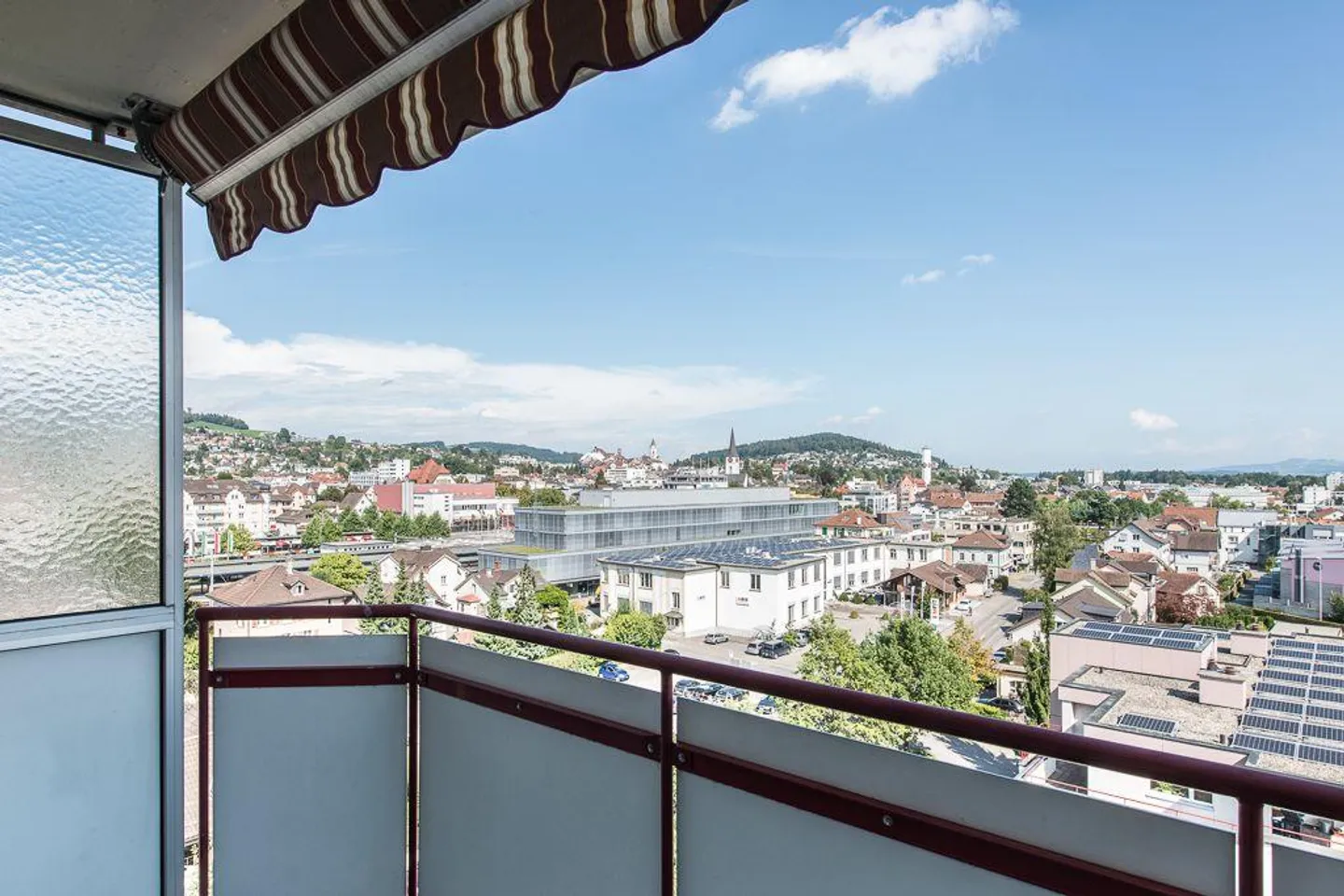 Appartement central avec vue magnifique - Photo 7 sur 8